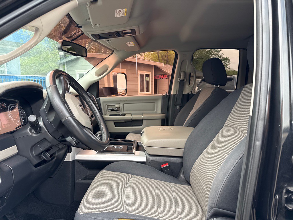 2011 Dodge Ram 1500 Image 9