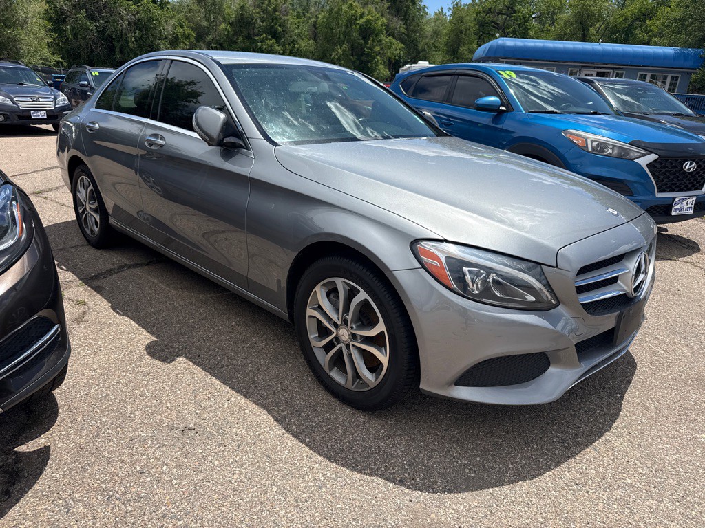 2015 Mercedes-Benz C-Class Image 2
