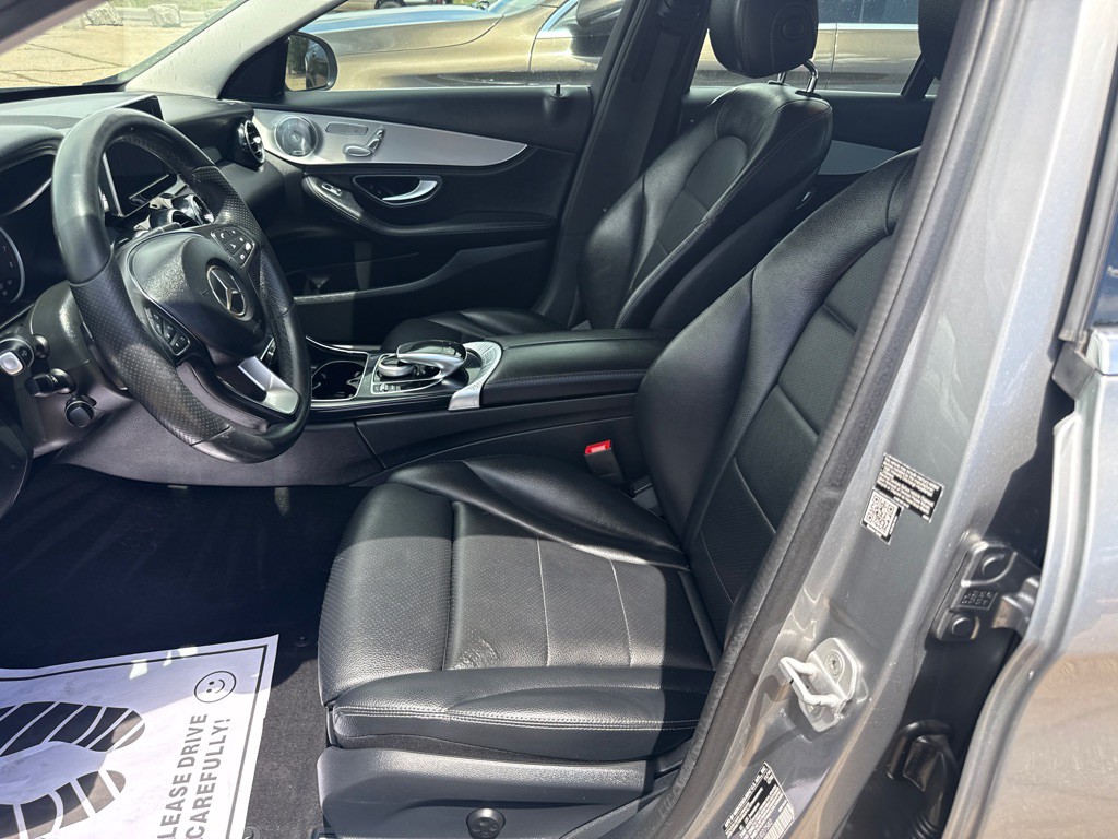2015 Mercedes-Benz C-Class Image 9