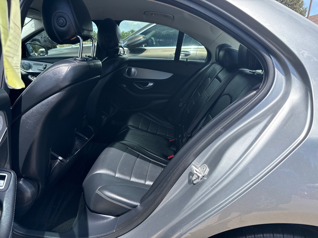 2015 Mercedes-Benz C-Class Image 10
