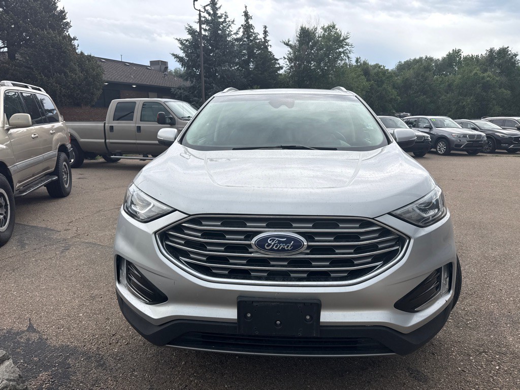2019 Ford Edge Image 2