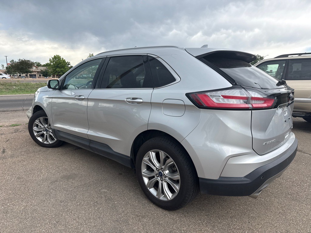 2019 Ford Edge Image 6