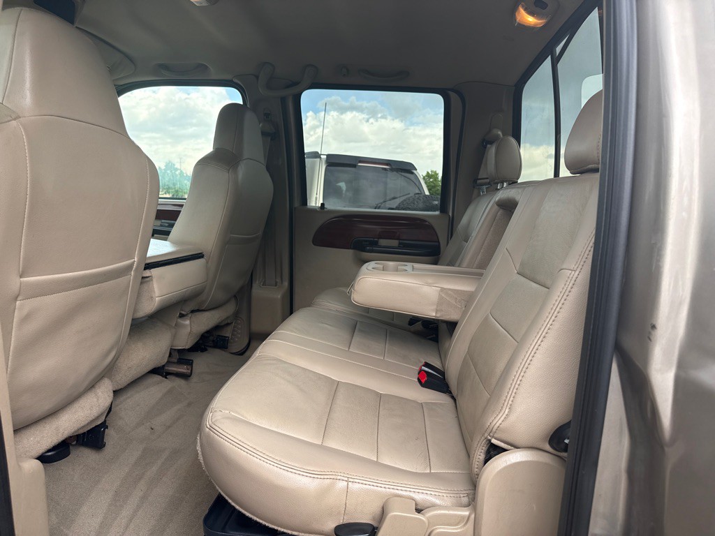 2005 Ford F-250 Image 11