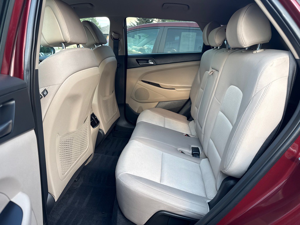 2017 Hyundai Tucson Image 8