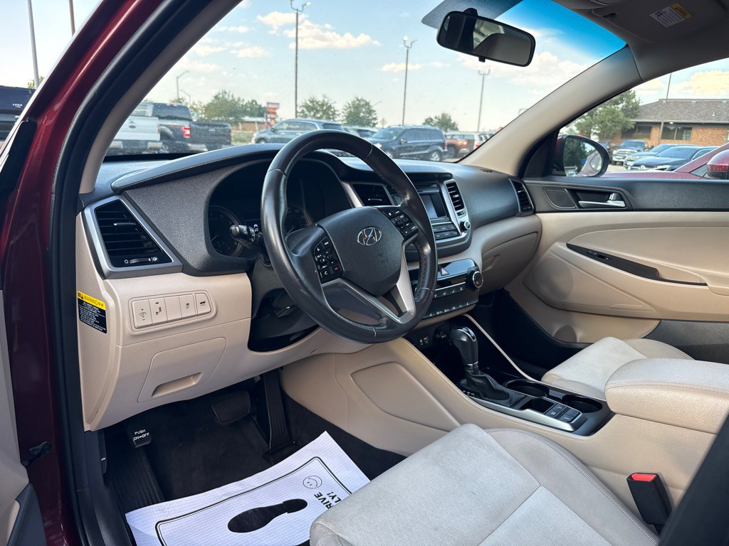 2017 Hyundai Tucson Image 10