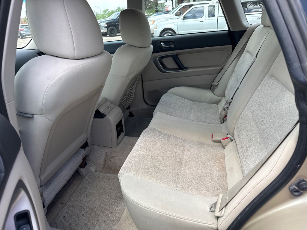 2008 Subaru Outback Image 9