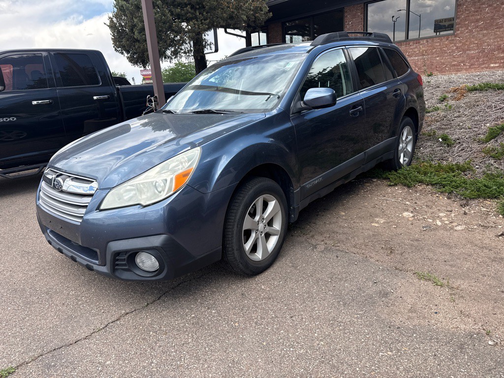 2013 Subaru Outback Image 1