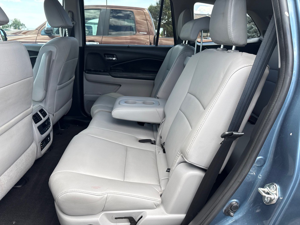 2017 Honda Pilot Image 8