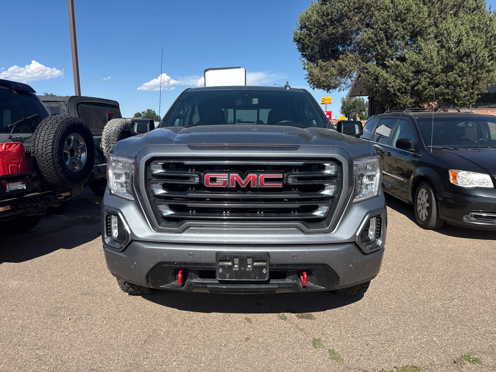 2022 GMC Sierra Image 2