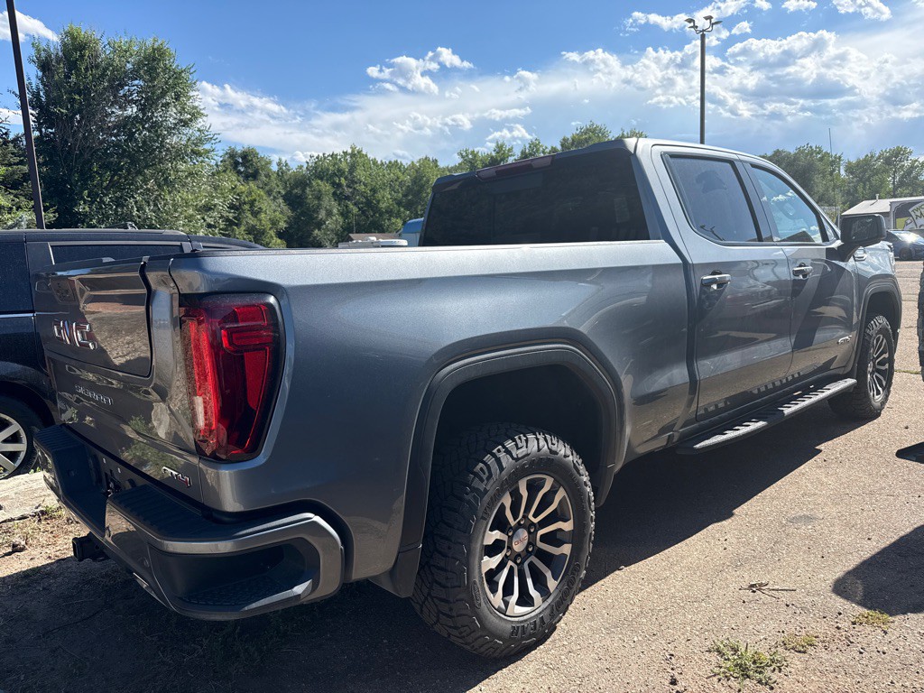 2022 GMC Sierra Image 4