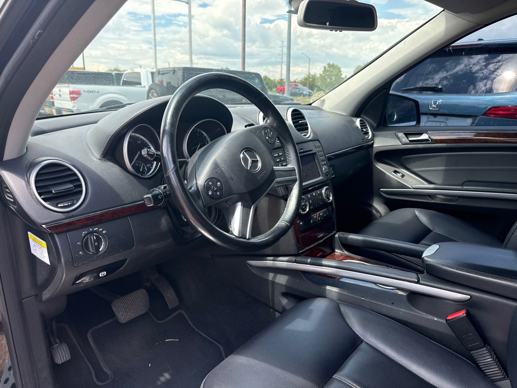 2012 Mercedes-Benz GL-Class Image 8