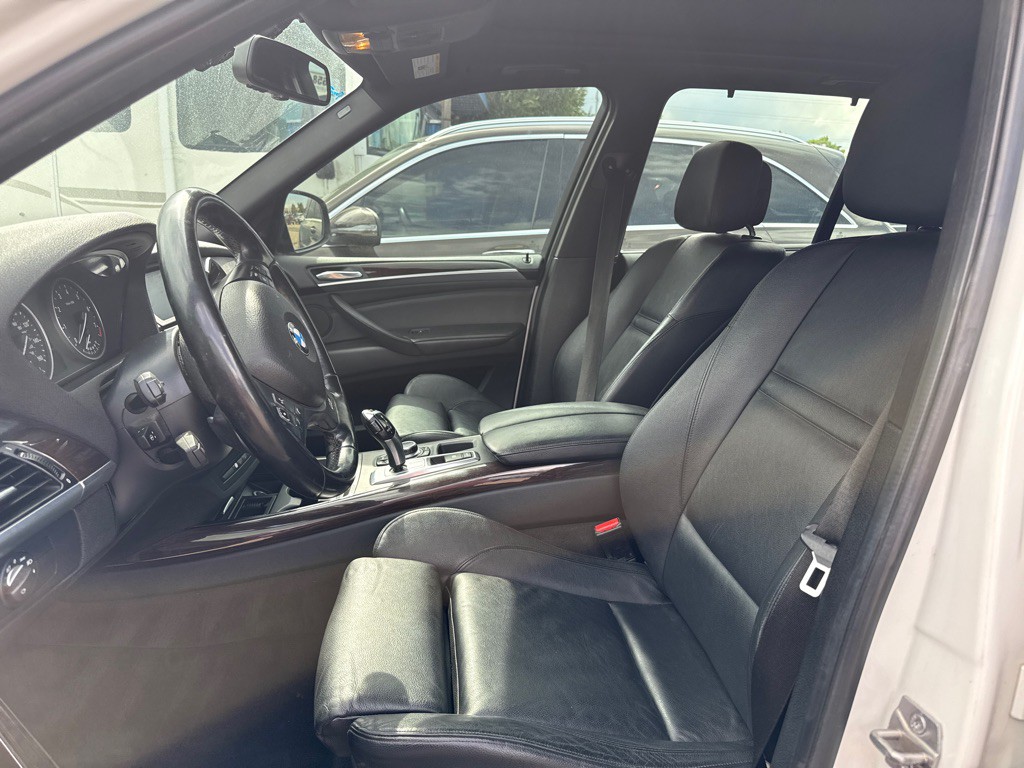 2013 BMW X5 Image 9