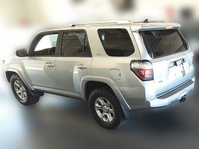 2015 Toyota 4Runner Image 2