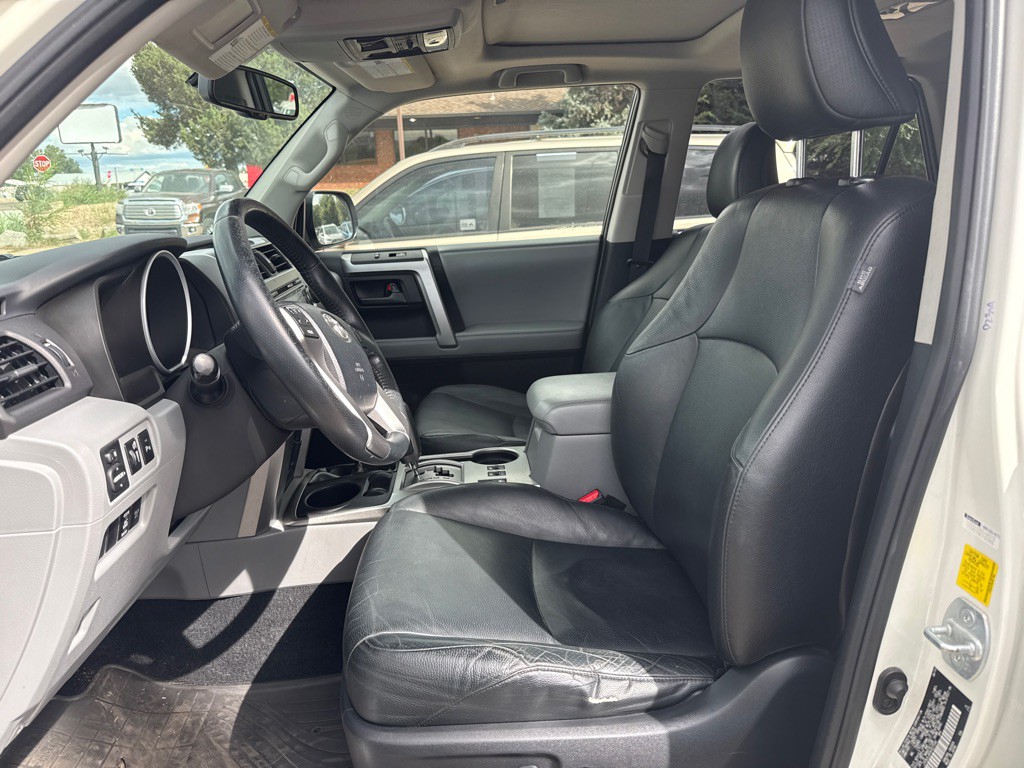 2010 Toyota 4Runner Image 12