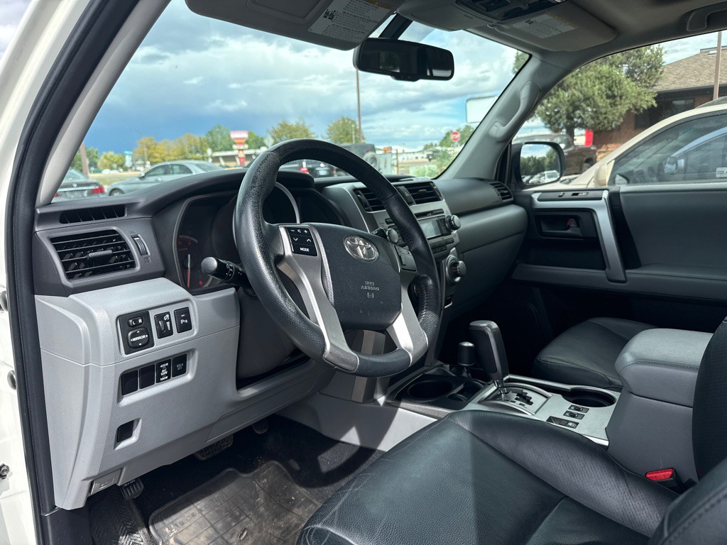 2010 Toyota 4Runner Image 13