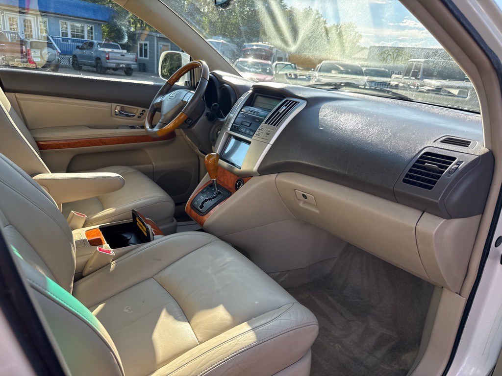 2004 Lexus RX Image 8