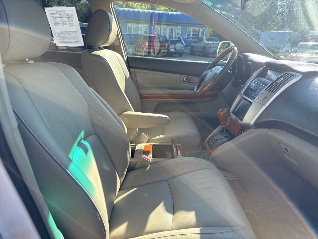 2004 Lexus RX Image 9