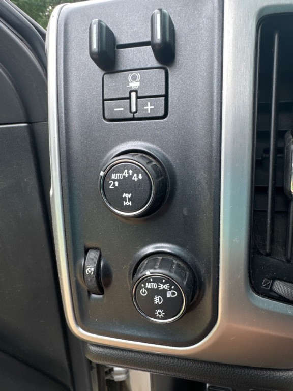 2017 GMC Sierra Image 11