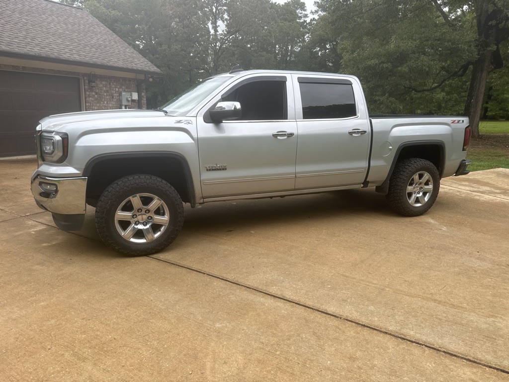 2017 GMC Sierra Image 28