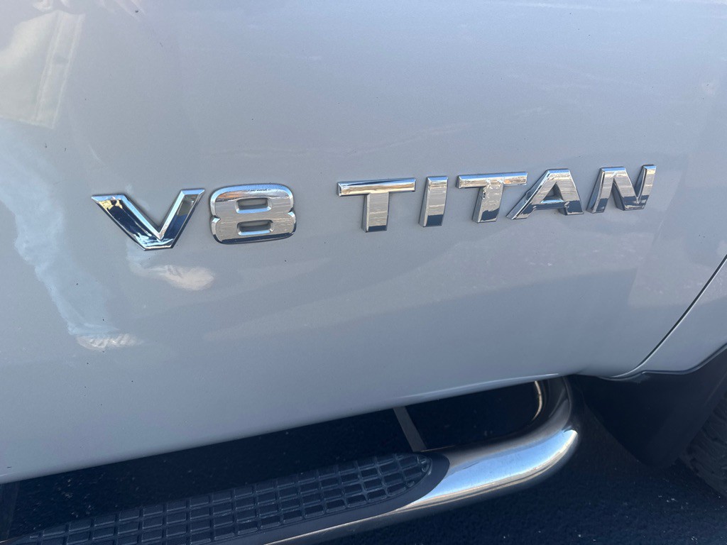 2014 Nissan Titan Image 22