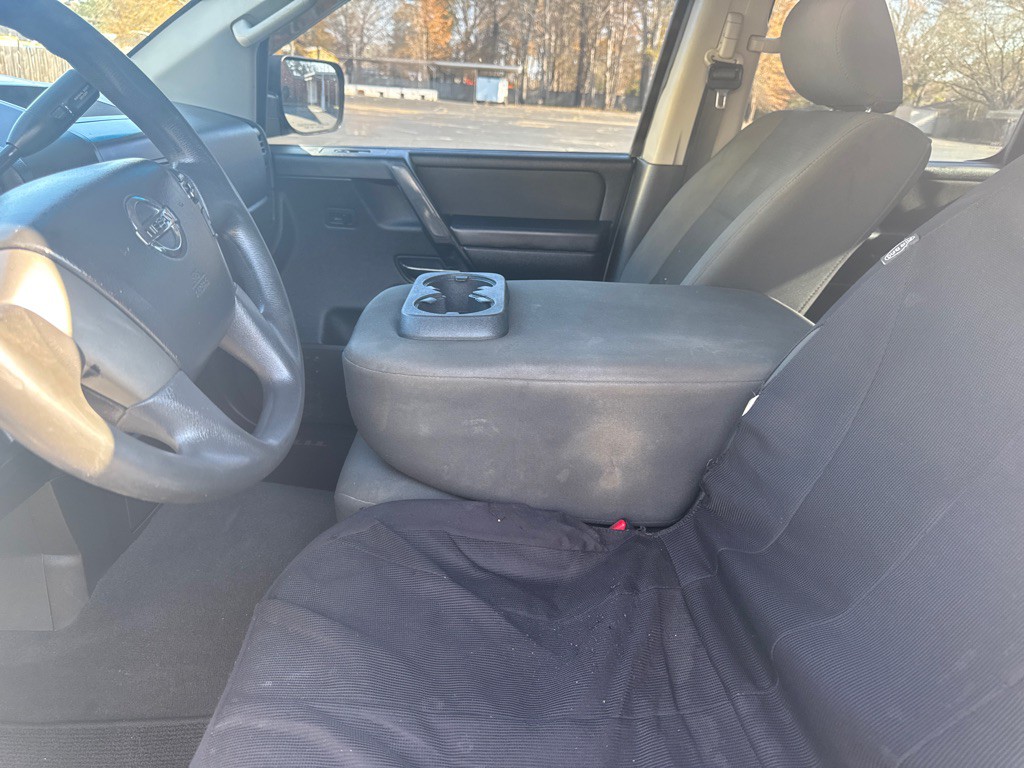2014 Nissan Titan Image 31