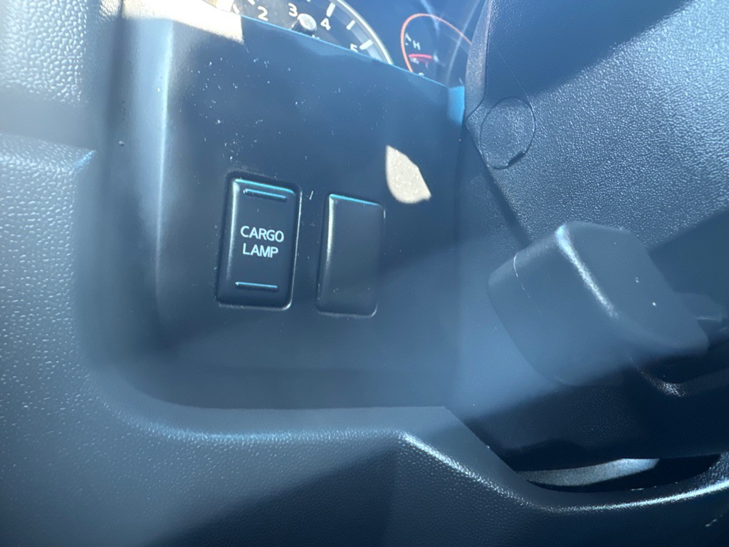 2014 Nissan Titan Image 41