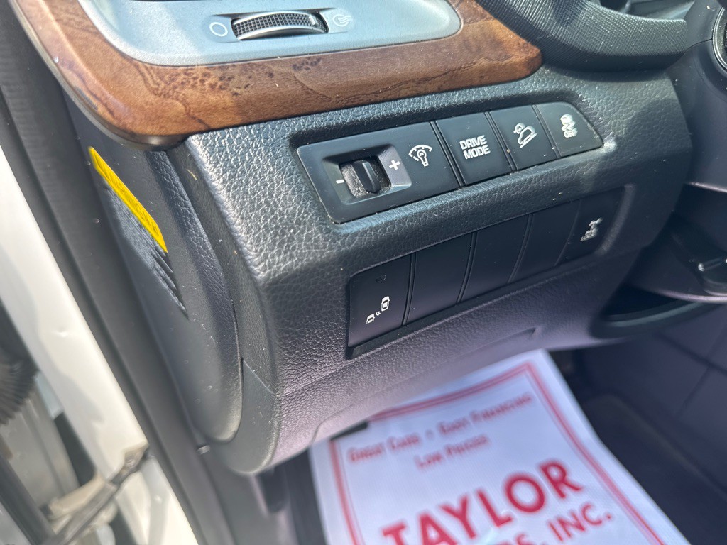2017 Hyundai Santa Fe Image 35