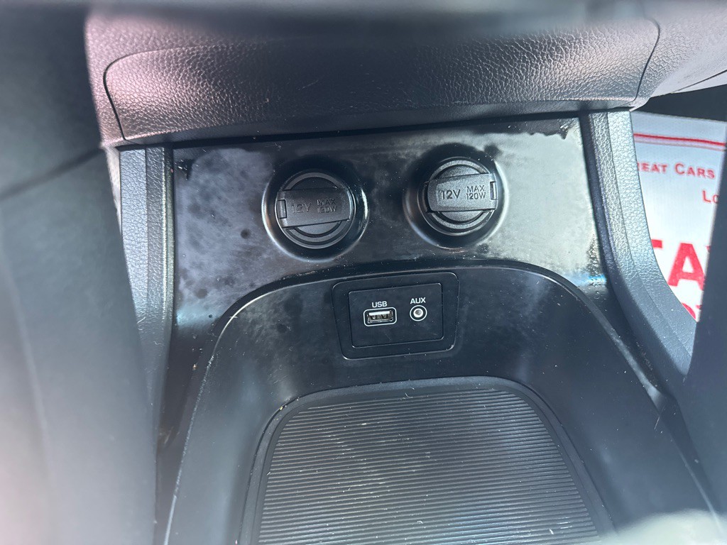 2017 Hyundai Santa Fe Image 40