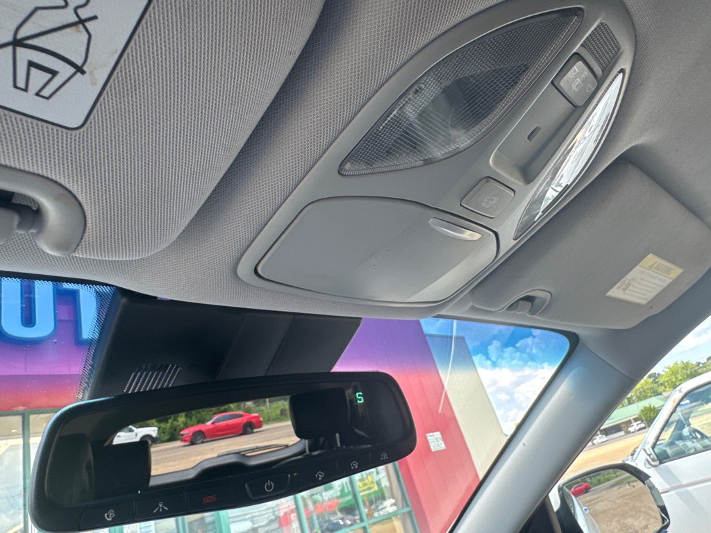 2017 Hyundai Santa Fe Image 42