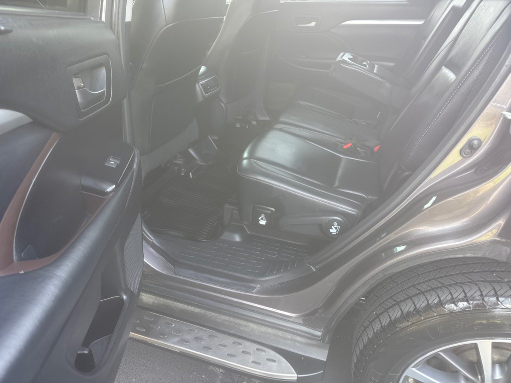 2019 Toyota Highlander Image 14