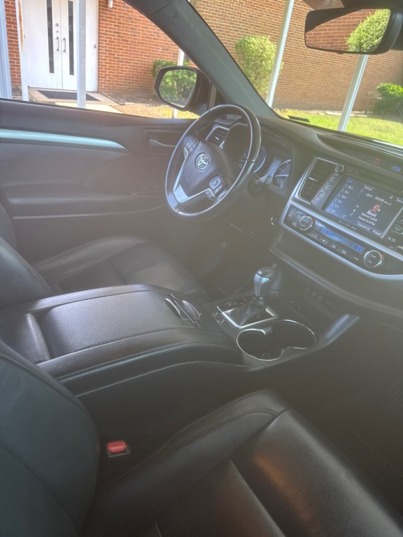 2019 Toyota Highlander Image 27