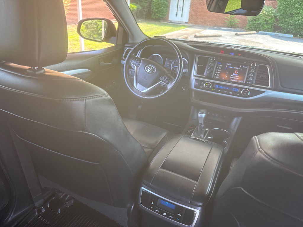 2019 Toyota Highlander Image 28