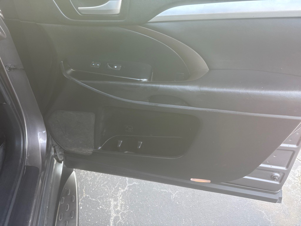 2019 Toyota Highlander Image 34