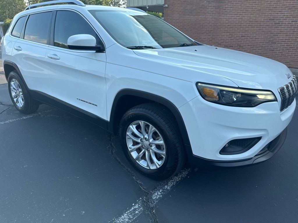 2019 Jeep Cherokee Image 9