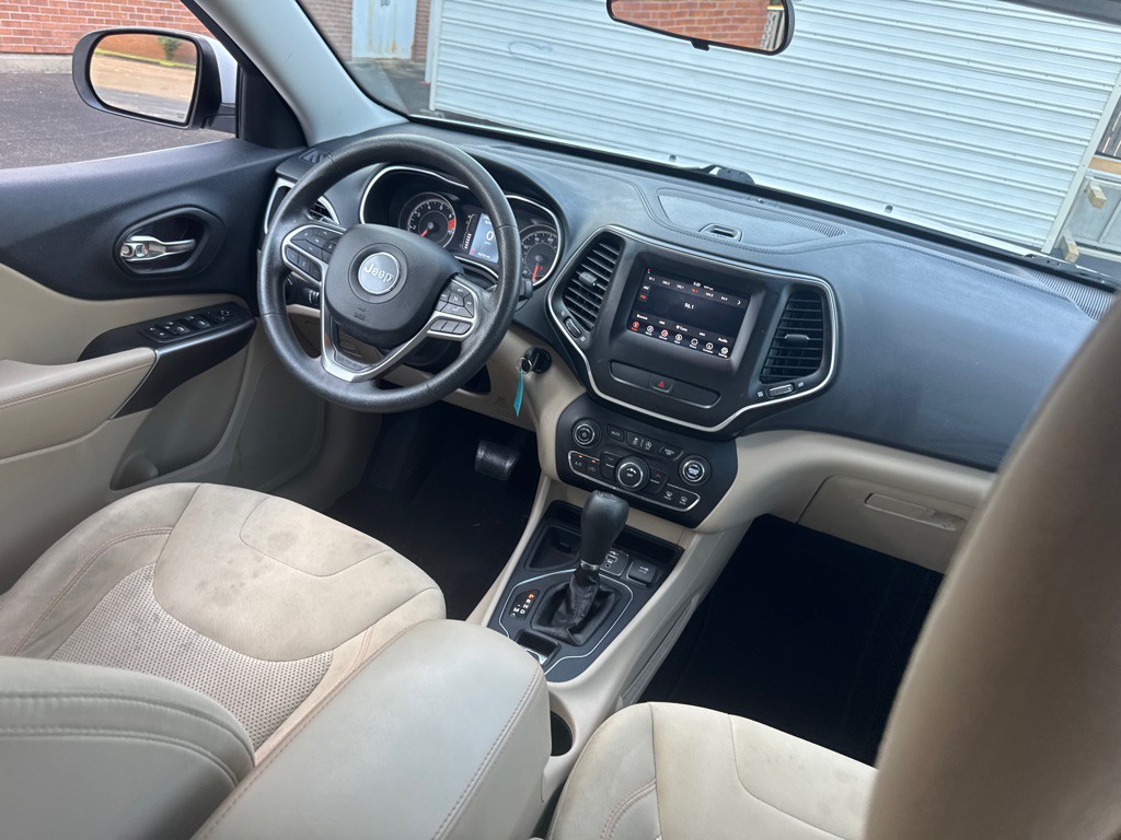 2019 Jeep Cherokee Image 21