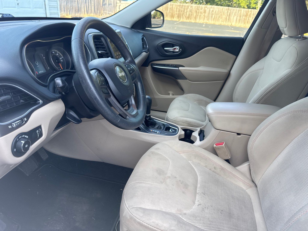 2019 Jeep Cherokee Image 29