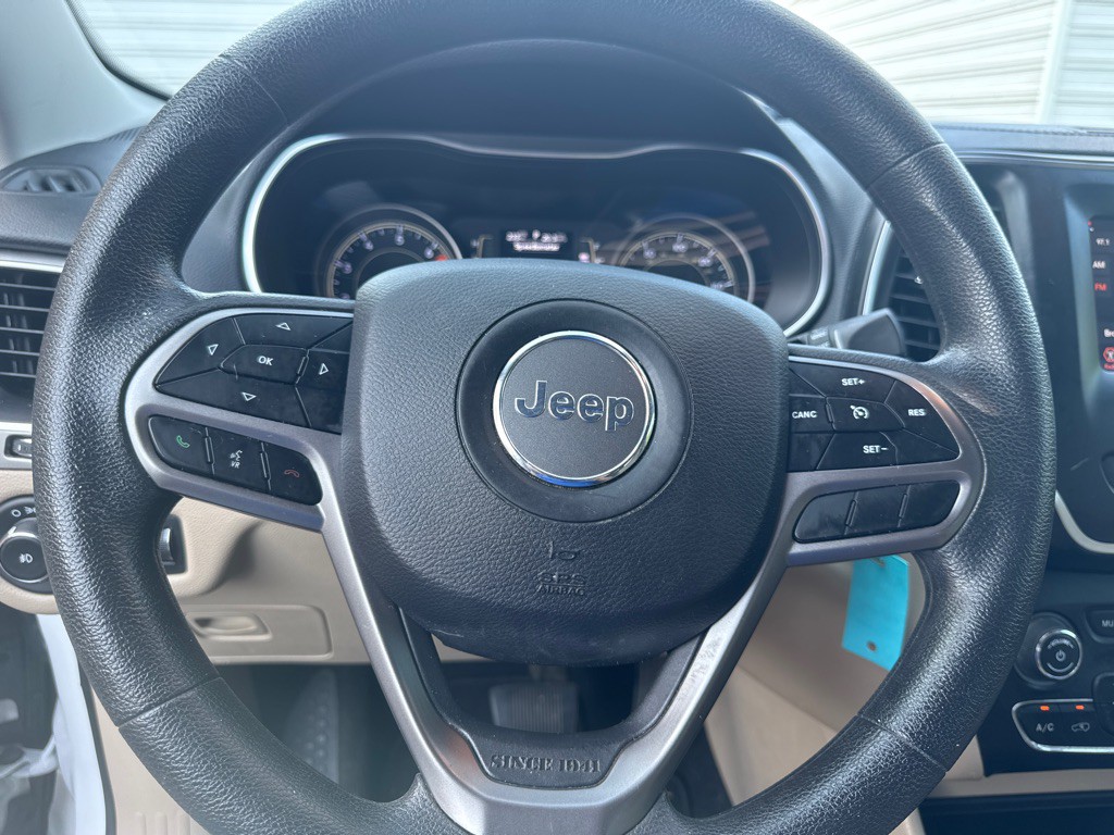 2019 Jeep Cherokee Image 32