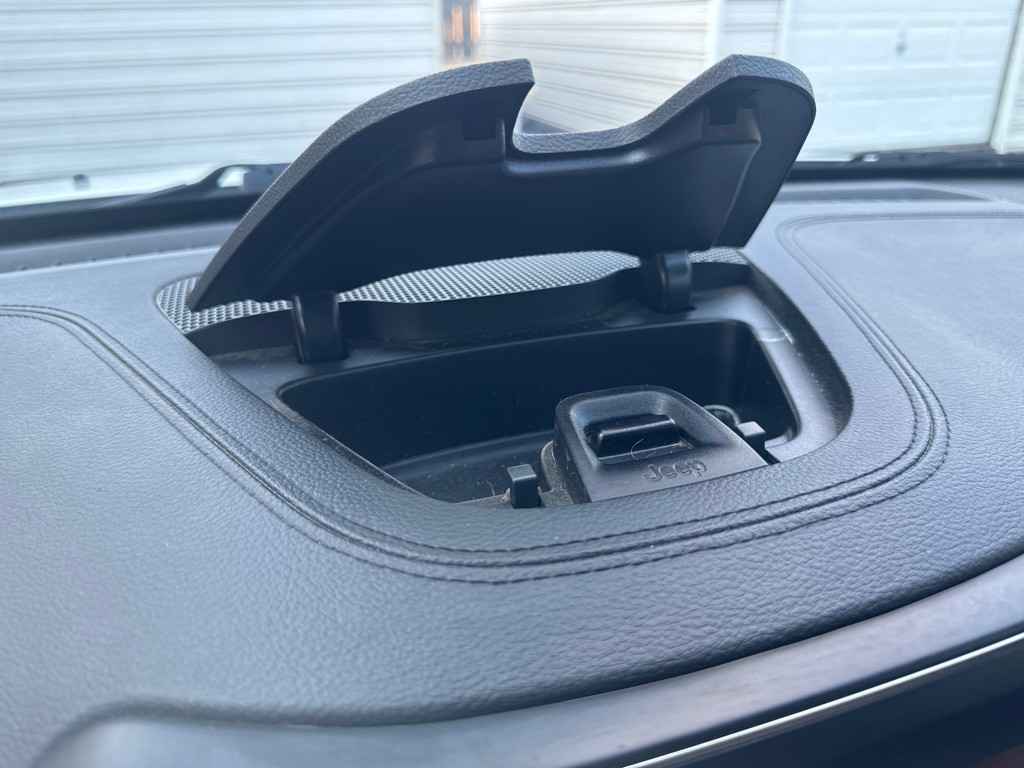 2019 Jeep Cherokee Image 41