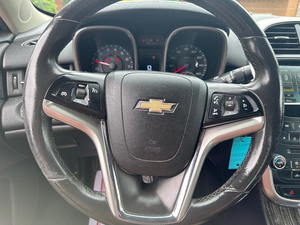 2015 Chevrolet Malibu Image 32