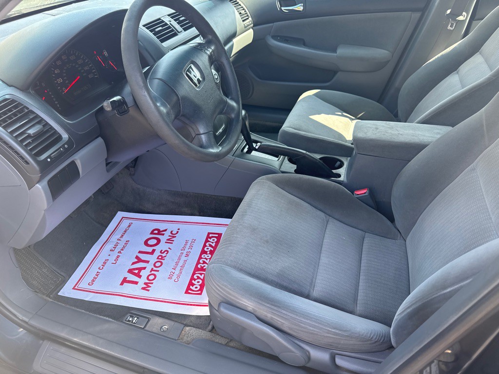 2005 Honda Accord Image 23