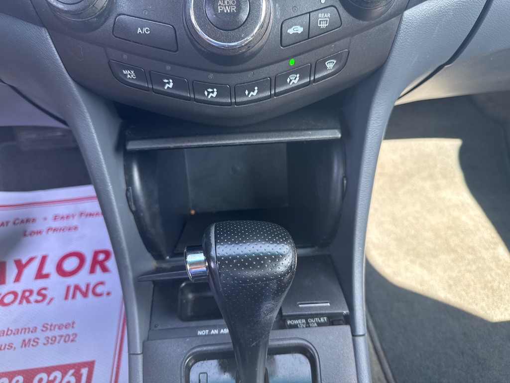 2005 Honda Accord Image 28