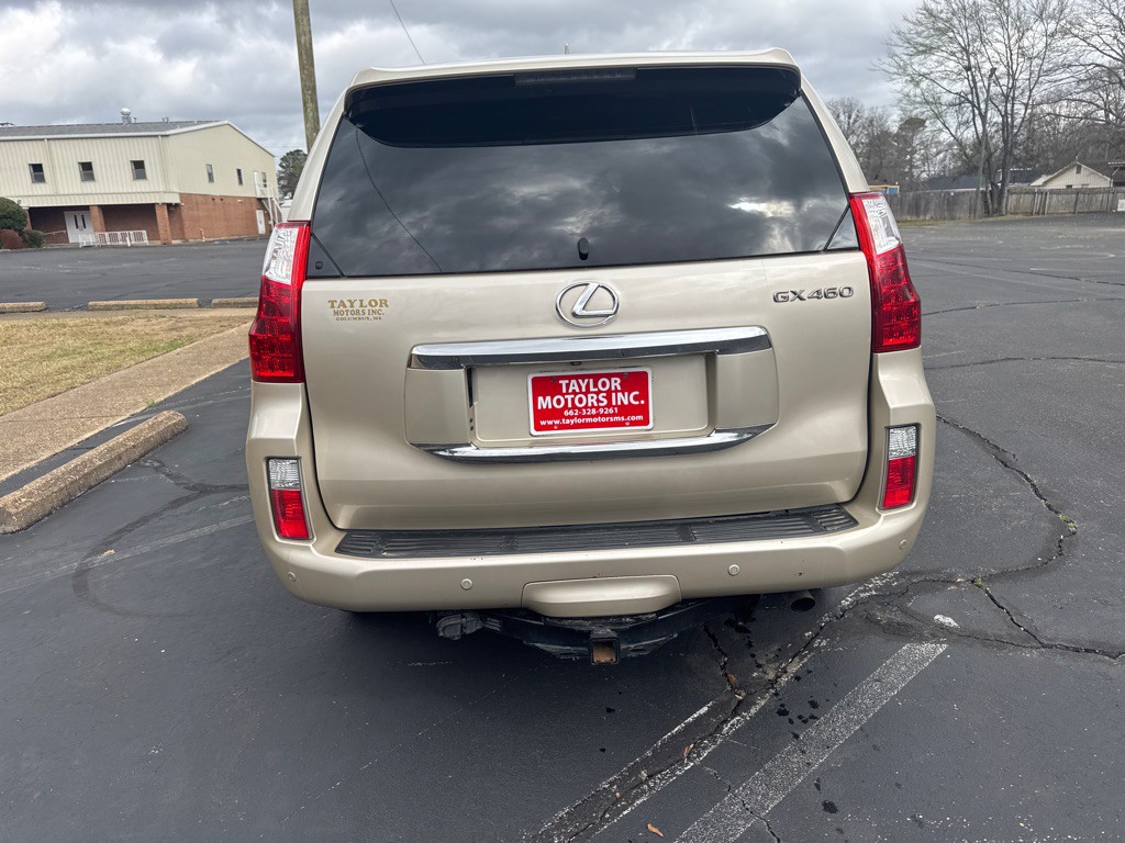 2012 Lexus GX Image 3