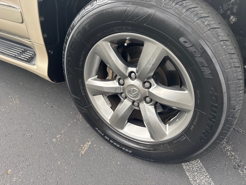 2012 Lexus GX Image 10