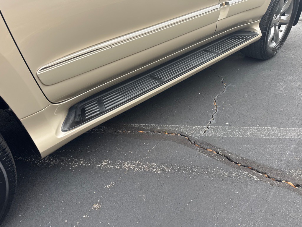 2012 Lexus GX Image 12