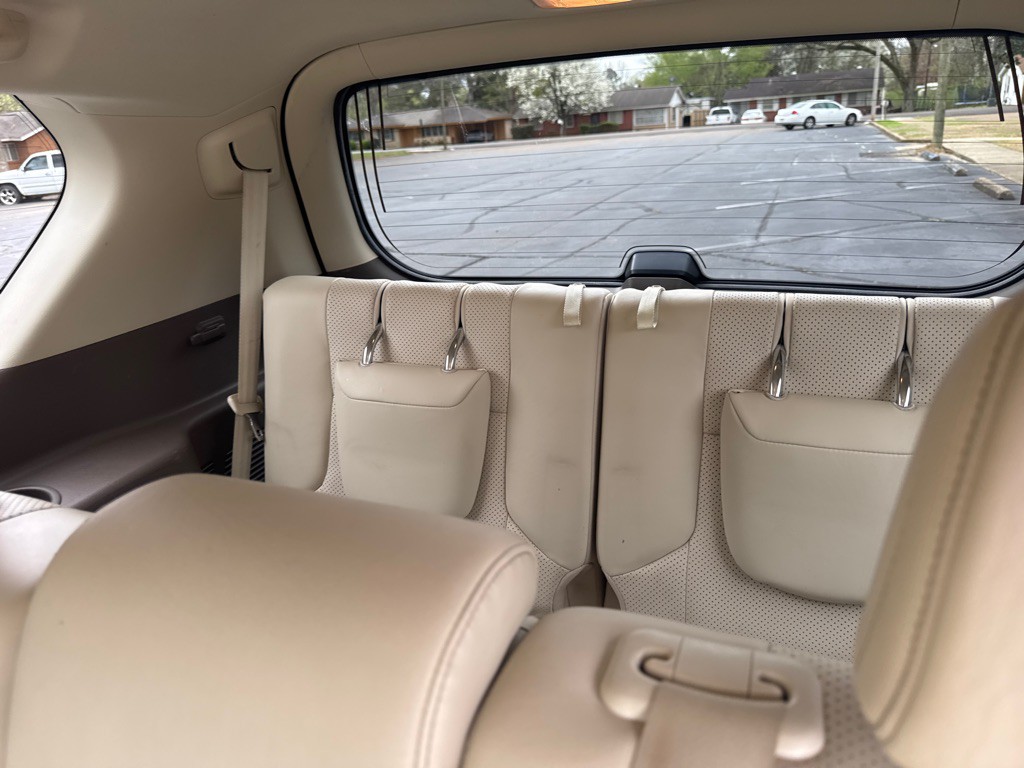 2012 Lexus GX Image 16