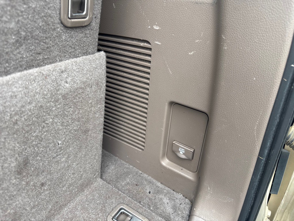 2012 Lexus GX Image 23