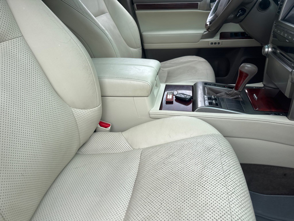 2012 Lexus GX Image 35