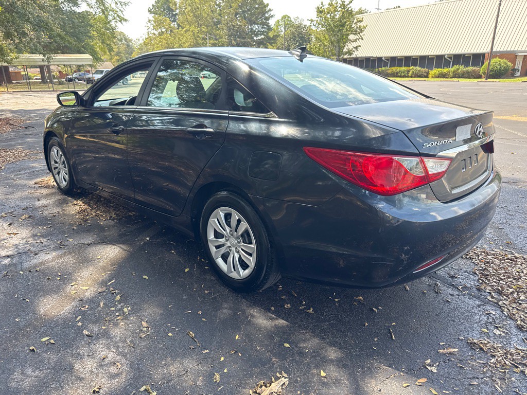 2012 Hyundai Sonata Image 2
