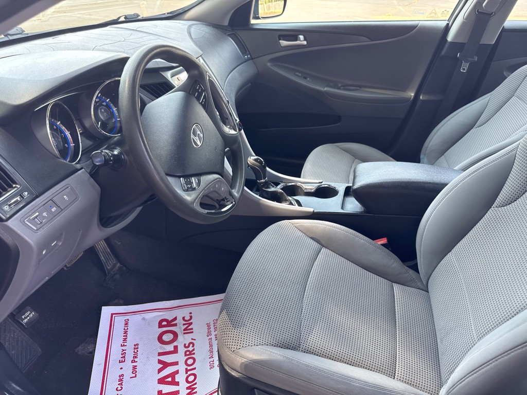 2012 Hyundai Sonata Image 23