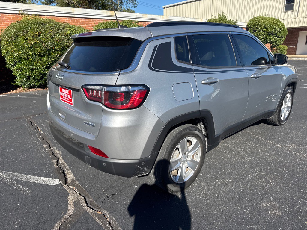 2022 Jeep Compass Image 5